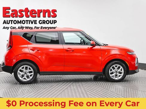Used 2020 Kia Soul EX FWD image 4