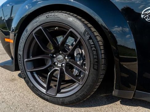 Used 2018 Dodge Challenger SRT Hellcat image 9
