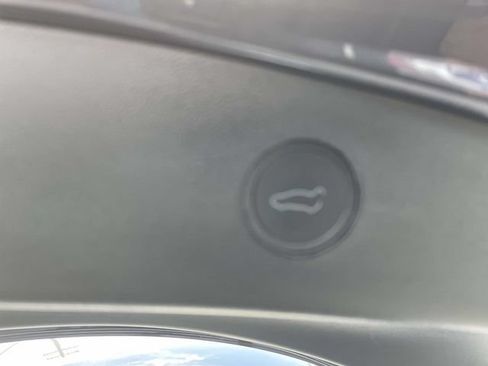Used 2023 Tesla Model 3 Standard Range RWD image 9