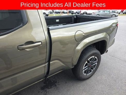 Used 2026 Toyota Tacoma TRD Sport AWD/4WD image 4