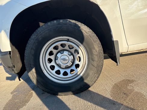 Used 2019 Chevrolet Silverado 1500 W/T w/ Trailering Package image 37