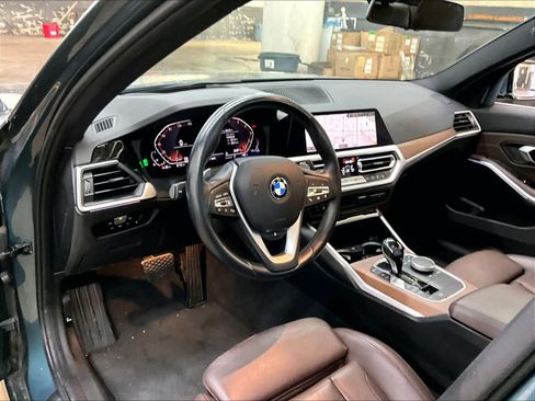 Used 2020 BMW 330i xDrive Sedan w/ Premium Package AWD/4WD image 16