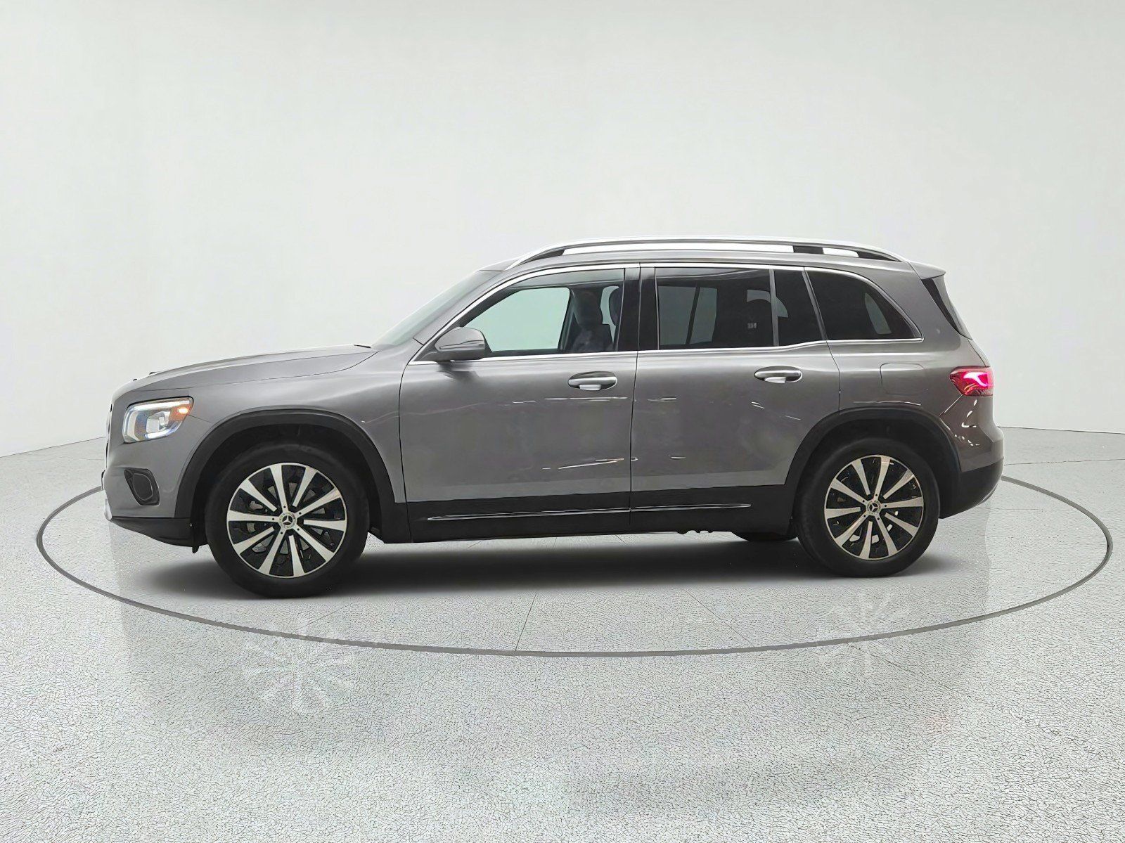 Used 2022 Mercedes-Benz GLB 250 image 8