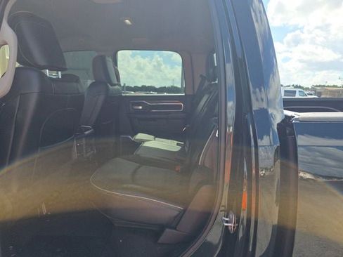 Used 2023 RAM 3500 Laramie AWD/4WD image 17