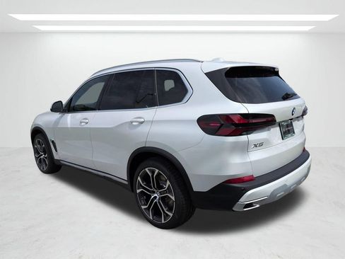 New 2026 BMW X5 xDrive40i w/ Premium Package AWD/4WD image 6