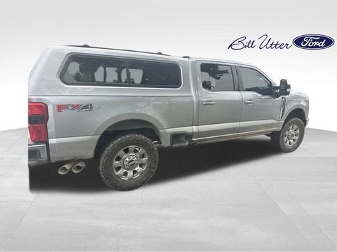 Used 2023 Ford F250 Lariat w/ Lariat Ultimate Package AWD/4WD image 3