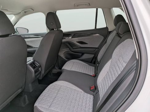 Used 2025 Volkswagen Tiguan S FWD image 14