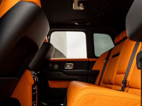 Used 2022 Rolls-Royce Cullinan image 38