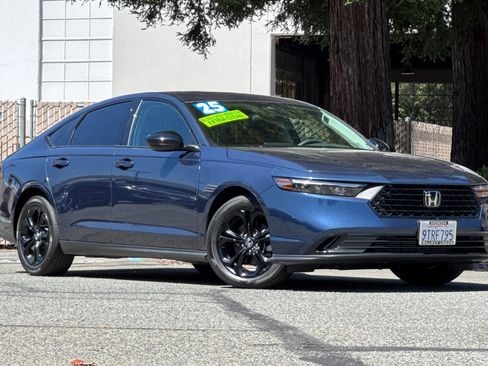 Used 2025 Honda Accord SE image 2