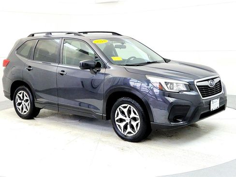 Used 2019 Subaru Forester Premium image 7