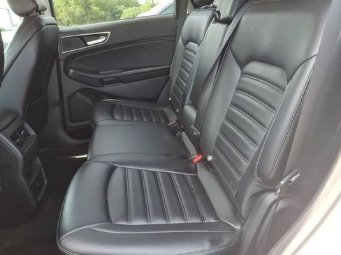 Used 2023 Ford Edge SEL AWD/4WD image 14