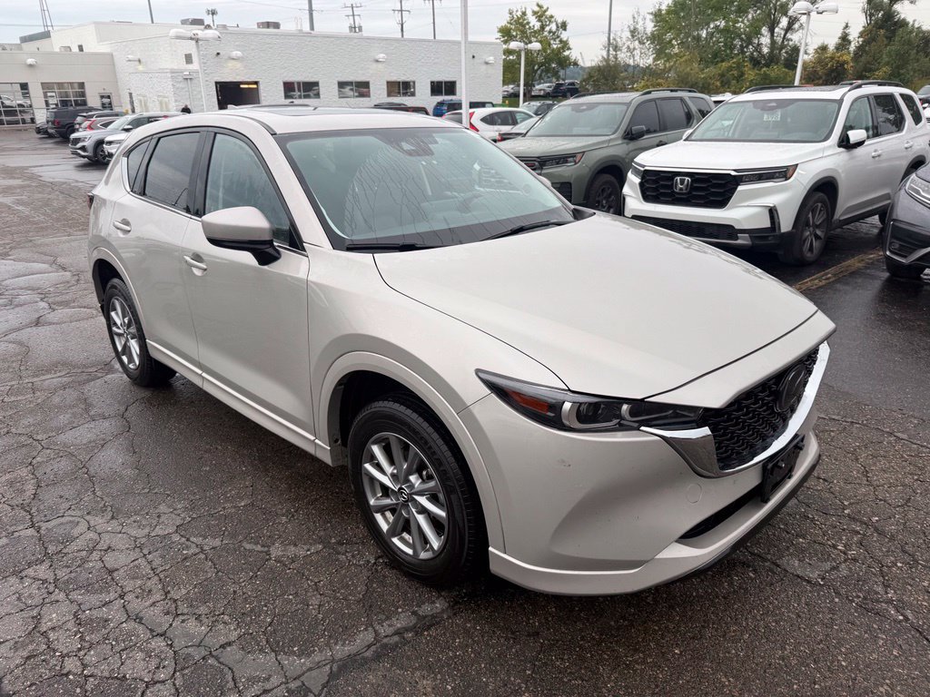 Used 2025 MAZDA CX-5 AWD 2.5 S w/ Preferred Package image 4