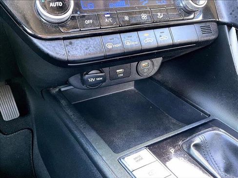 Used 2021 Hyundai Elantra SEL image 26