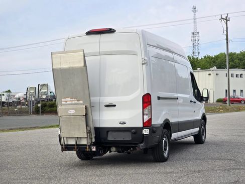 Used 2018 Ford Transit 250 148 High Roof RWD image 13