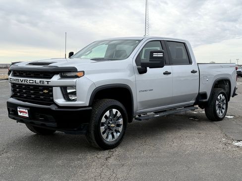 Used 2022 Chevrolet Silverado 2500 Custom w/ Custom Convenience Package image 15