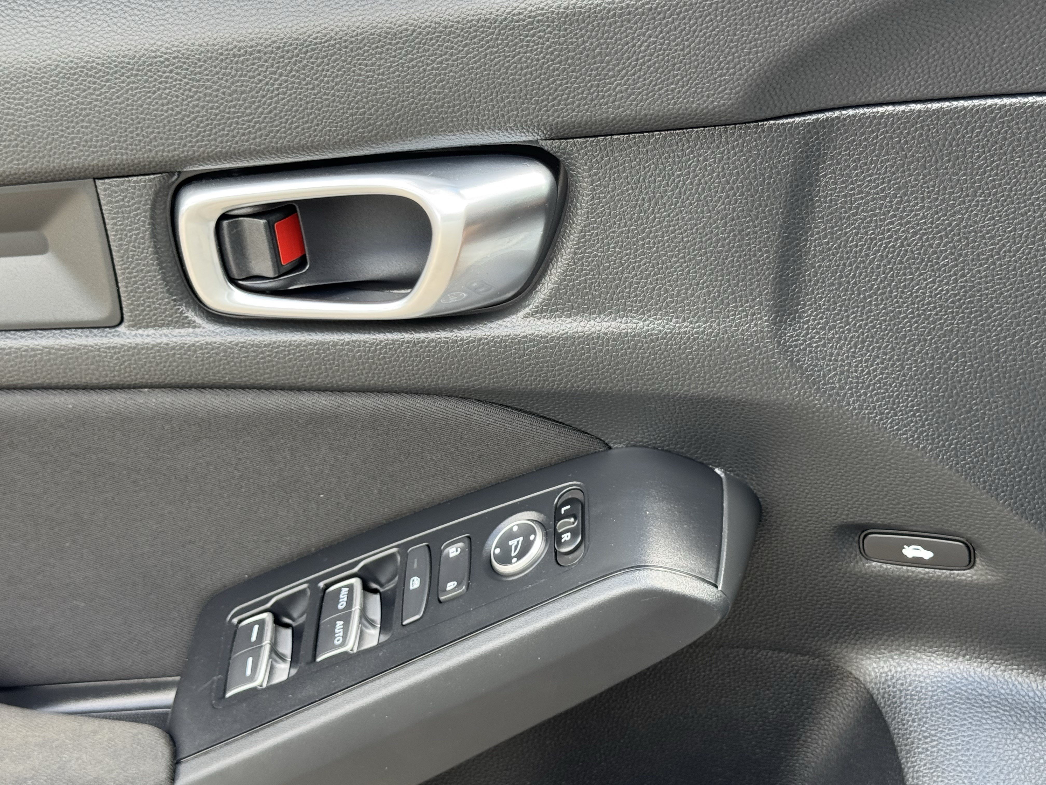 Used 2024 Honda Civic LX image 21