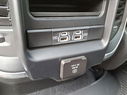 New 2026 RAM 1500 Big Horn AWD/4WD image 14