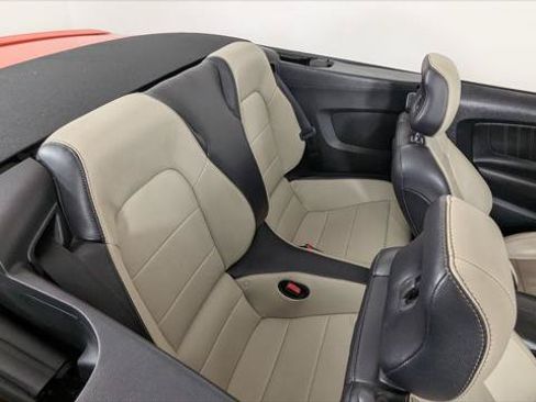 Used 2016 Ford Mustang Premium RWD image 21