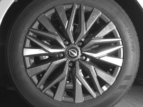 Used 2025 Nissan Altima 2.5 SV image 12