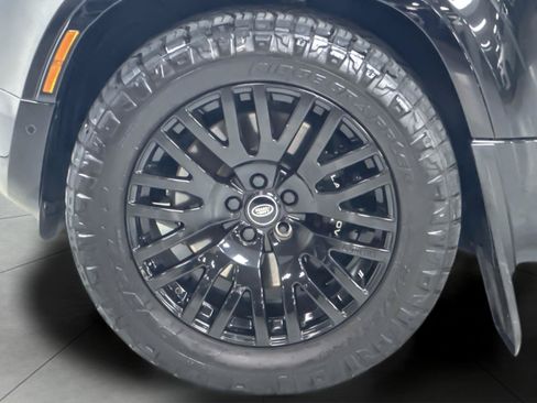 Used 2023 Land Rover Defender 110 Carpathian Edition AWD/4WD image 25
