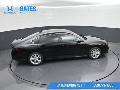 New 2025 Honda Accord LX image 39