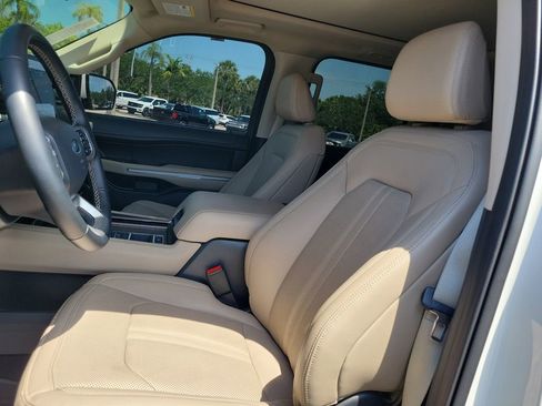 Certified 2024 Ford Expedition Limited RWD image 20