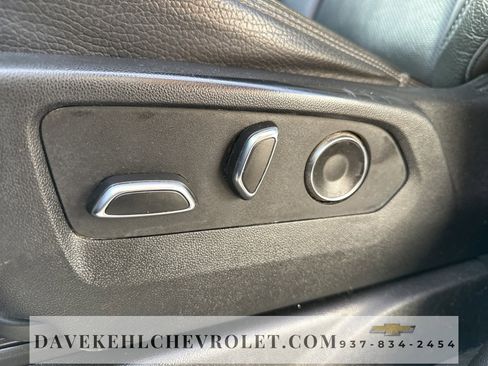 Used 2021 GMC Yukon XL Denali w/ Denali Premium Package image 17