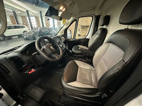 Used 2023 RAM ProMaster 3500 FWD image 10