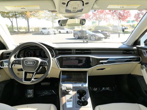 Used 2025 Audi A6 Premium Plus image 40