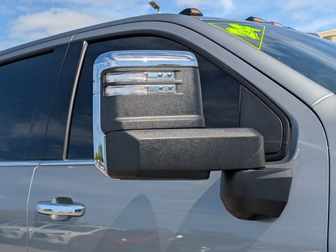 Used 2024 Chevrolet Silverado 2500 High Country w/ High Country Premium Package image 10