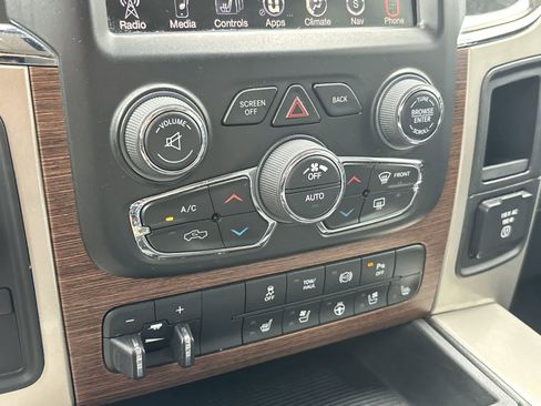 Used 2015 RAM 2500 Laramie w/ Protection Group image 20