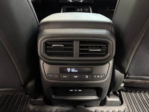 Certified 2025 Honda Pilot EX-L image 31