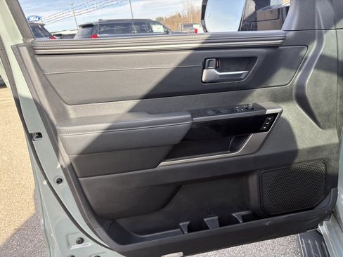 Used 2024 Toyota Sequoia Limited image 33