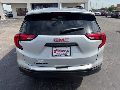 Used 2021 GMC Terrain SLE w/ Elevation Edition FWD image 30