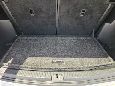 Used 2021 Volkswagen Atlas SE FWD image 32