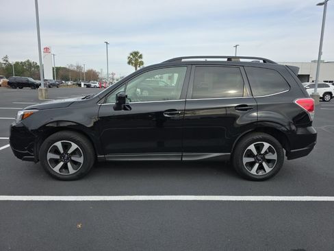 Used 2017 Subaru Forester 2.5i Limited w/ Popular Package #2 image 3