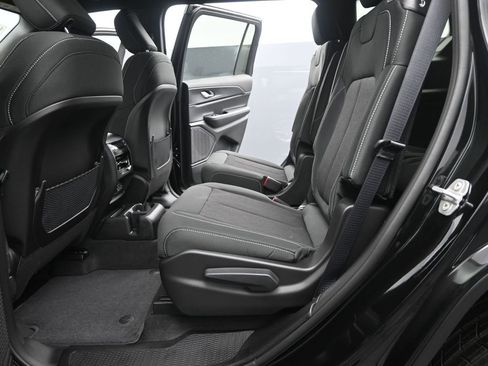 New 2025 Jeep Grand Cherokee L Laredo w/ Luxury Tech Group I image 13