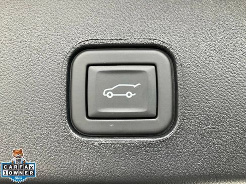 Used 2024 Cadillac Lyriq Luxury AWD/4WD image 10