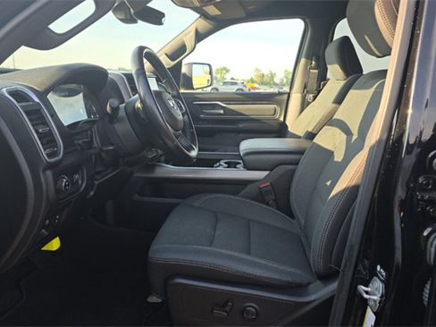 Used 2022 RAM 1500 Big Horn AWD/4WD image 7