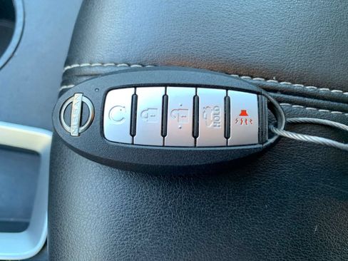 Used 2025 Nissan Altima 2.5 SV FWD image 25