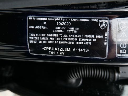 Used 2021 Lamborghini Urus image 63