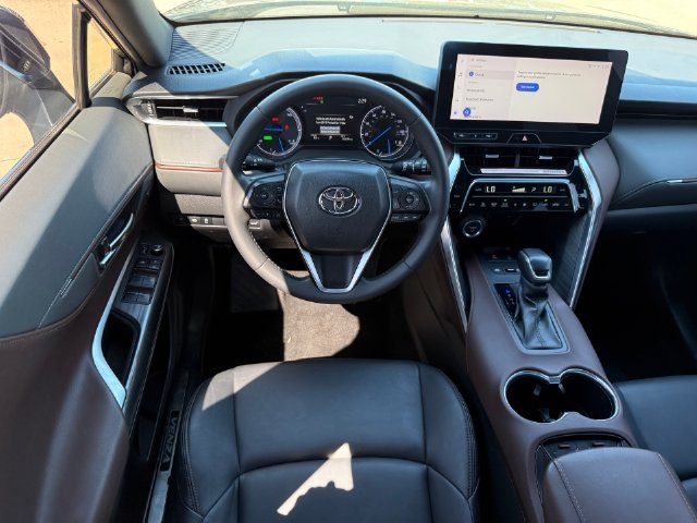 Used 2023 Toyota Venza XLE AWD/4WD image 23