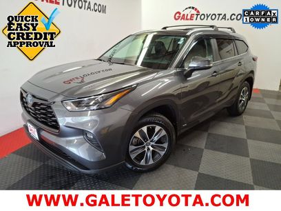 Used 2024 Toyota Highlander XLE