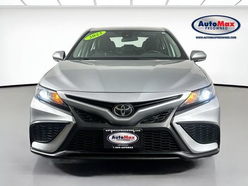 Used 2023 Toyota Camry SE FWD image 6