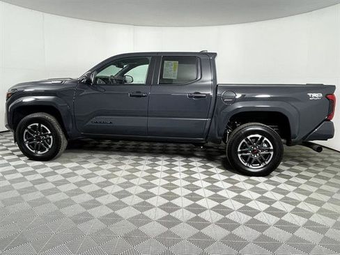 Certified 2025 Toyota Tacoma TRD Sport image 4