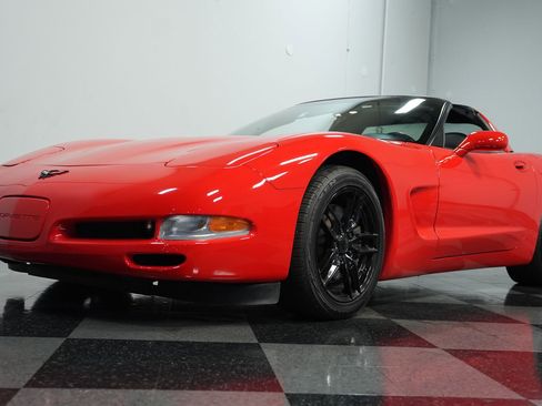 Used 1997 Chevrolet Corvette Coupe w/ Memory Pkg image 19