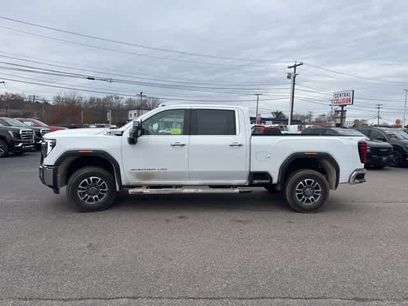 New 2026 GMC Sierra 2500 SLT w/ SLT Premium Package