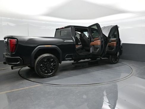 Used 2025 GMC Sierra 2500 Denali Ultimate AWD/4WD image 55