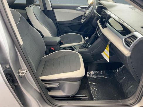 New 2026 Volkswagen Taos SE image 35