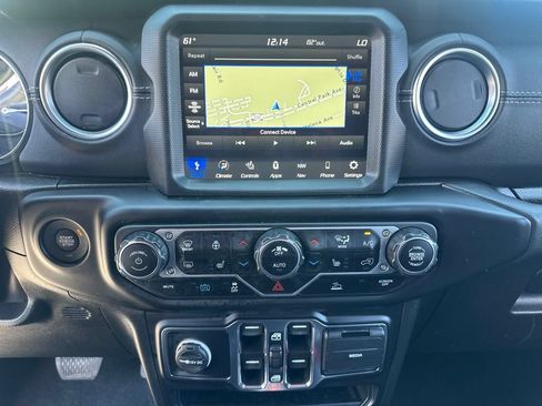 Certified 2022 Jeep Wrangler Unlimited Sahara w/ Cold Weather Group AWD/4WD image 26